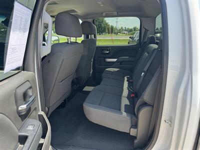 2018 Chevrolet Silverado 1500 LT Crew 4x4 - Photo 12 - Lone Tree, IA 52755