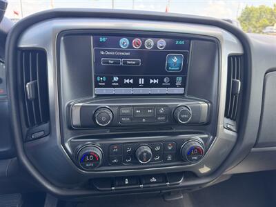 2018 Chevrolet Silverado 1500 LT Crew 4x4 - Photo 11 - Lone Tree, IA 52755