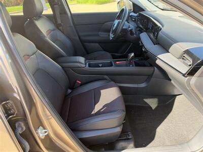 2025 Nissan Kicks SR  AWD - Photo 16 - Lone Tree, IA 52755