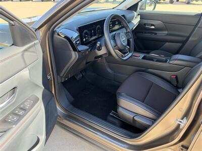 2025 Nissan Kicks SR  AWD - Photo 10 - Lone Tree, IA 52755