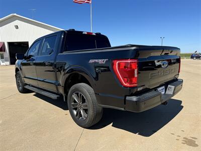 2022 Ford F-150 XLT  Crew Cab 4x4 - Photo 5 - Lone Tree, IA 52755