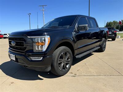 2022 Ford F-150 XLT  Crew Cab 4x4 - Photo 2 - Lone Tree, IA 52755