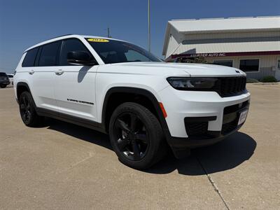 2022 Jeep Grand Cherokee L Altitude  4x4 - Photo 1 - Lone Tree, IA 52755