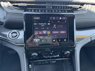 2022 Jeep Grand Cherokee L Altitude  4x4 - Photo 11 - Lone Tree, IA 52755
