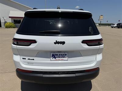 2022 Jeep Grand Cherokee L Altitude  4x4 - Photo 19 - Lone Tree, IA 52755