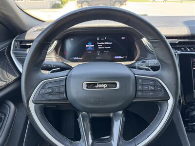 2022 Jeep Grand Cherokee L Altitude  4x4 - Photo 10 - Lone Tree, IA 52755