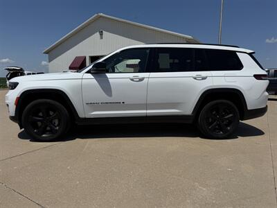 2022 Jeep Grand Cherokee L Altitude  4x4 - Photo 4 - Lone Tree, IA 52755