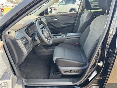 2023 Nissan Rogue SV Midnight Edition  AWD - Photo 8 - Lone Tree, IA 52755