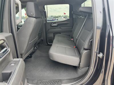 2022 Chevrolet Silverado 1500 LT  Crew Cab 4x4 - Photo 13 - Lone Tree, IA 52755