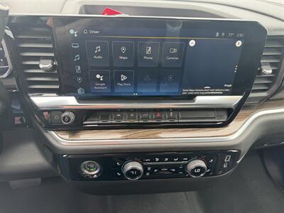 2022 Chevrolet Silverado 1500 LT  Crew Cab 4x4 - Photo 11 - Lone Tree, IA 52755