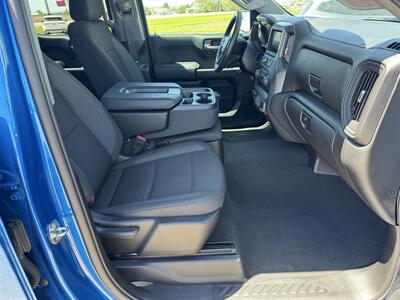 2024 Chevrolet Silverado 1500 Custom Crew Cab 4x4 - Photo 16 - Lone Tree, IA 52755