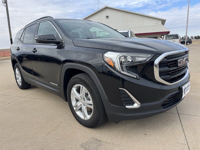 2020 GMC Terrain SLE   - Photo 1 - Lone Tree, IA 52755