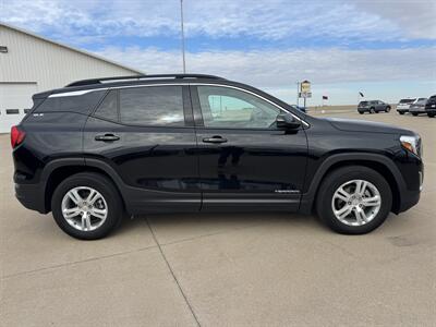 2020 GMC Terrain SLE   - Photo 4 - Lone Tree, IA 52755