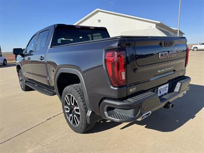 2022 GMC Sierra 1500 AT4  Crew Cab 4x4 - Photo 5 - Lone Tree, IA 52755