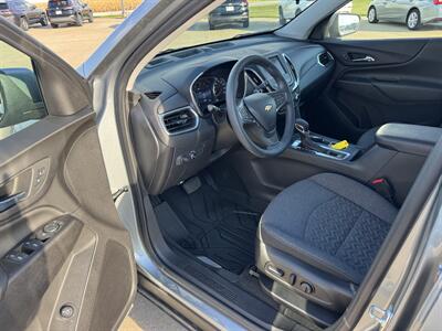2024 Chevrolet Equinox LT  AWD - Photo 9 - Lone Tree, IA 52755
