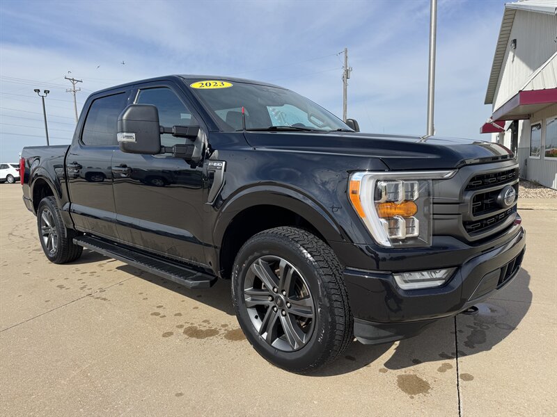 2023 Ford F-150 XLT  Crew Cab 4x4