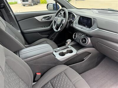 2022 Chevrolet Blazer LT   - Photo 17 - Lone Tree, IA 52755