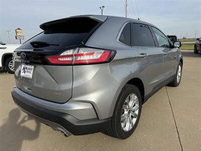 2022 Ford Edge Titanium  AWD - Photo 5 - Lone Tree, IA 52755