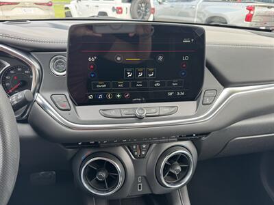 2024 Chevrolet Blazer LT   - Photo 11 - Lone Tree, IA 52755