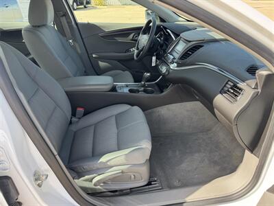 2015 Chevrolet Impala LS   - Photo 14 - Lone Tree, IA 52755