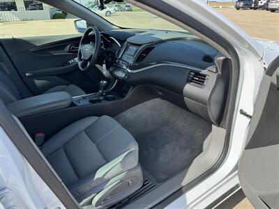 2015 Chevrolet Impala LS   - Photo 13 - Lone Tree, IA 52755