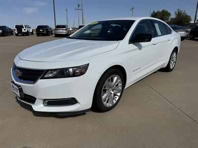 2015 Chevrolet Impala LS   - Photo 2 - Lone Tree, IA 52755