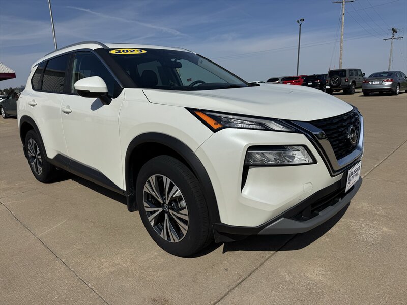 2023 Nissan Rogue SV  AWD