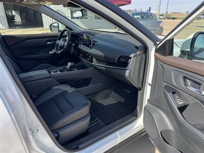 2023 Nissan Rogue SV AWD - Photo 17 - Lone Tree, IA 52755
