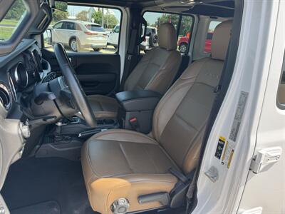 2022 Jeep Wrangler Unlimited Sahara 4xe  4x4 - Photo 9 - Lone Tree, IA 52755