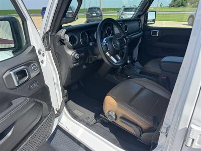 2022 Jeep Wrangler Unlimited Sahara 4xe  4x4 - Photo 7 - Lone Tree, IA 52755