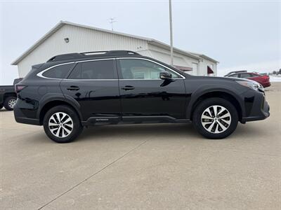 2024 Subaru Outback Premium  AWD - Photo 4 - Lone Tree, IA 52755