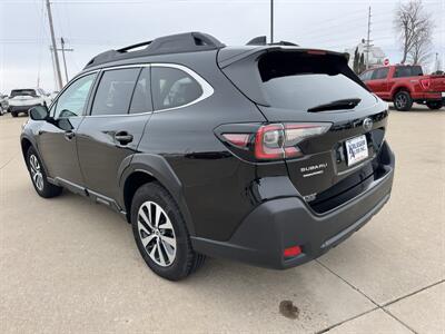 2024 Subaru Outback Premium  AWD - Photo 6 - Lone Tree, IA 52755