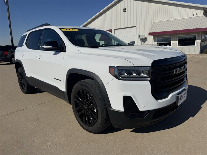 2023 GMC Acadia SLE Elevation AWD  AWD - Photo 1 - Lone Tree, IA 52755