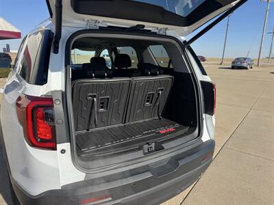 2023 GMC Acadia SLE Elevation AWD  AWD - Photo 17 - Lone Tree, IA 52755