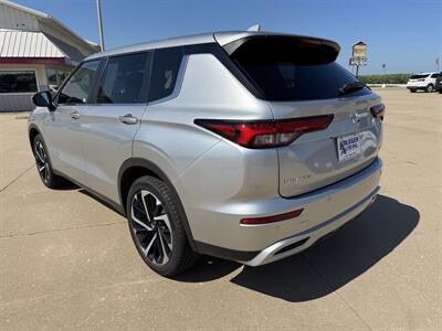 2022 Mitsubishi Outlander SE Launch Edition   - Photo 5 - Lone Tree, IA 52755