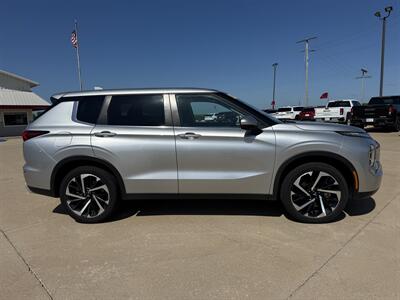 2022 Mitsubishi Outlander SE Launch Edition   - Photo 4 - Lone Tree, IA 52755