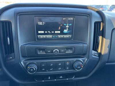 2018 Chevrolet Silverado 1500 Custom  Crew Cab 4x4 - Photo 11 - Lone Tree, IA 52755