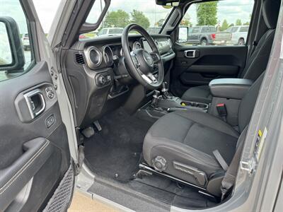 2023 Jeep Wrangler Sahara  4x4 - Photo 9 - Lone Tree, IA 52755