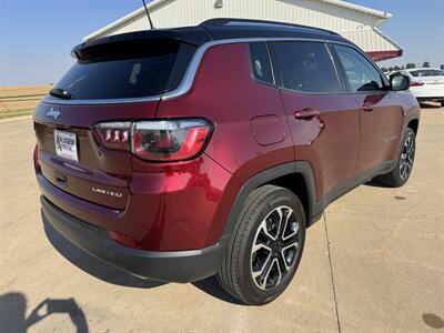 2022 Jeep Compass Limited  4x4 - Photo 6 - Lone Tree, IA 52755