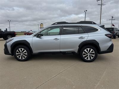 2023 Subaru Outback Premium AWD - Photo 6 - Lone Tree, IA 52755