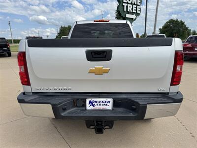 2012 Chevrolet Silverado 2500 LTZ  Crew Cab 4x4 - Photo 17 - Lone Tree, IA 52755