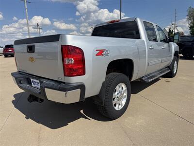 2012 Chevrolet Silverado 2500 LTZ  Crew Cab 4x4 - Photo 6 - Lone Tree, IA 52755