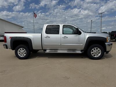2012 Chevrolet Silverado 2500 LTZ  Crew Cab 4x4 - Photo 5 - Lone Tree, IA 52755
