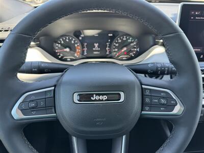 2024 Jeep Compass Limited  4x4 - Photo 11 - Lone Tree, IA 52755