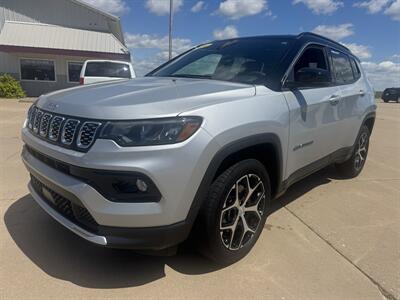 2024 Jeep Compass Limited  4x4 - Photo 2 - Lone Tree, IA 52755