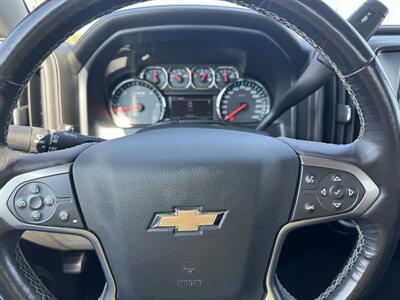 2018 Chevrolet Silverado 1500 LTZ  Double Cab 4x4 - Photo 11 - Lone Tree, IA 52755
