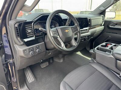 2024 Chevrolet Silverado 1500 LT  Crew Cab 4x4 - Photo 8 - Lone Tree, IA 52755