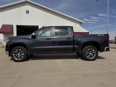 2024 Chevrolet Silverado 1500 LT  Crew Cab 4x4 - Photo 4 - Lone Tree, IA 52755