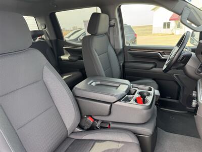 2024 Chevrolet Silverado 1500 LT  Crew Cab 4x4 - Photo 15 - Lone Tree, IA 52755
