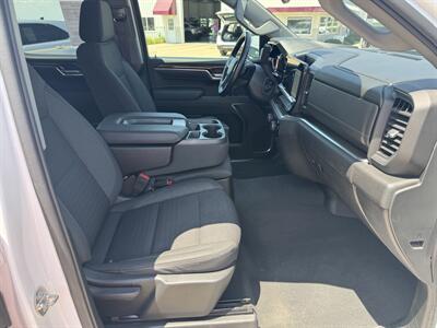2023 Chevrolet Silverado 1500 LT  Crew Cab 4x4 - Photo 16 - Lone Tree, IA 52755